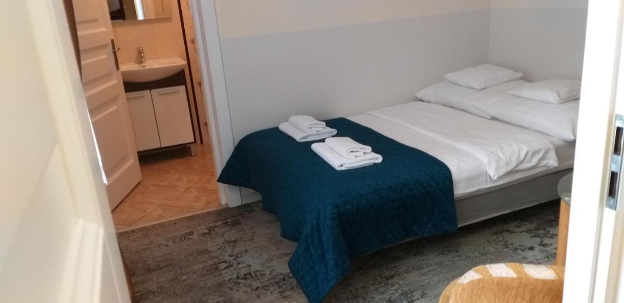 Apartamenty I Pokoje Goscinne Kolodziejowka Sandomir Extérieur photo